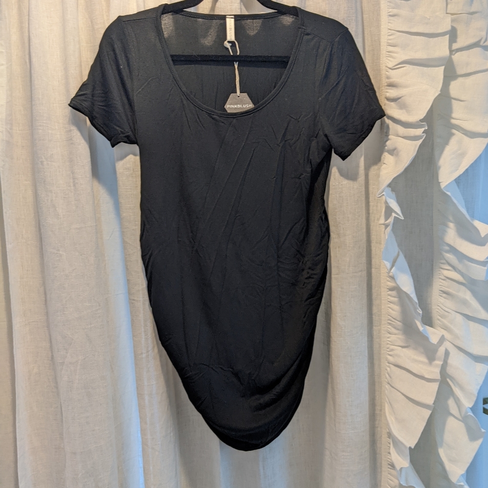 Maternity black tshirt